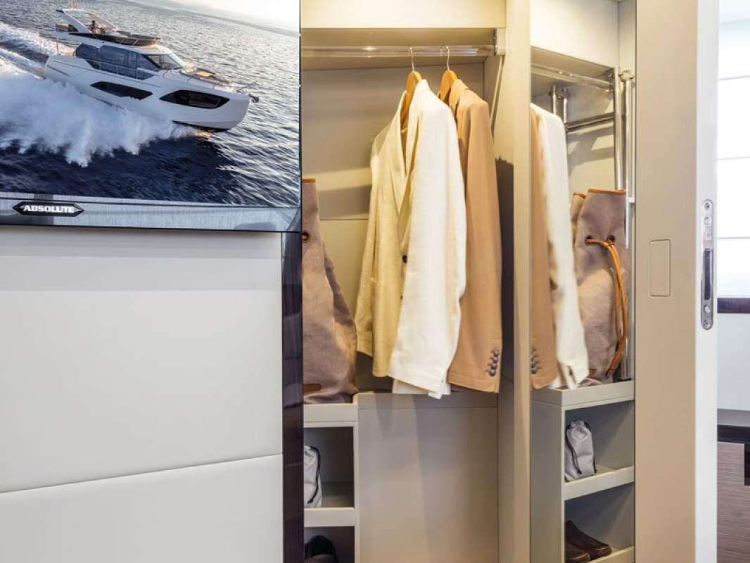 Absolute 47 Fly 0 26