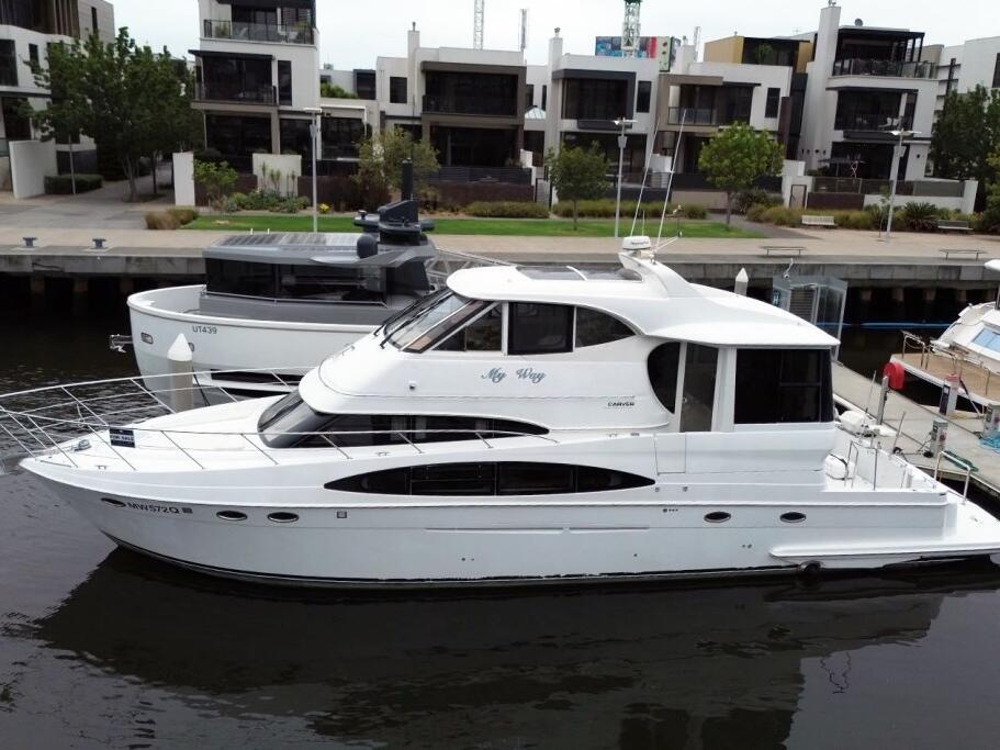 Carver 564 Motor Yacht 2003 00