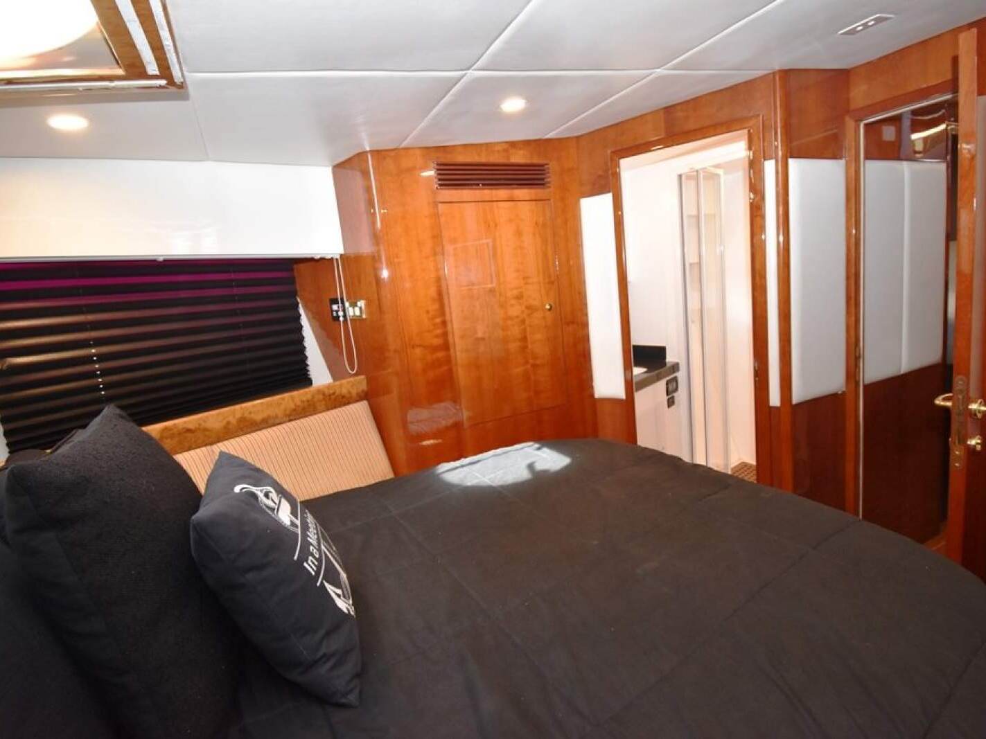 Majesty Yachts 50 0 10