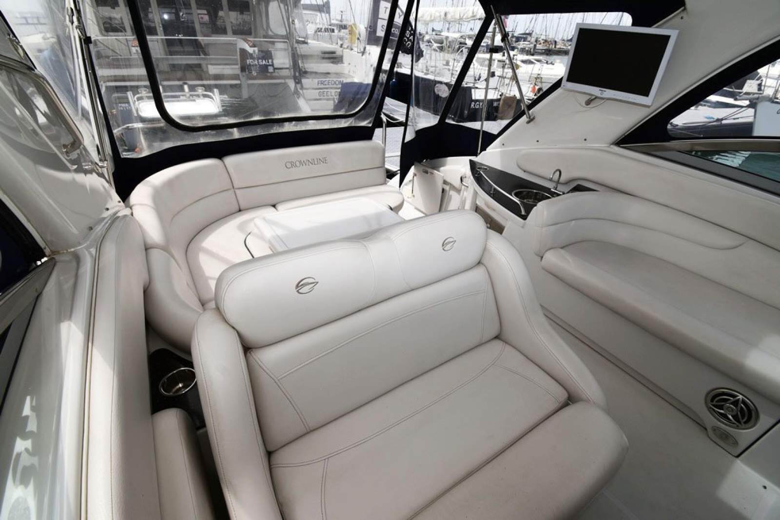 Crownline 340 CR 2007 11