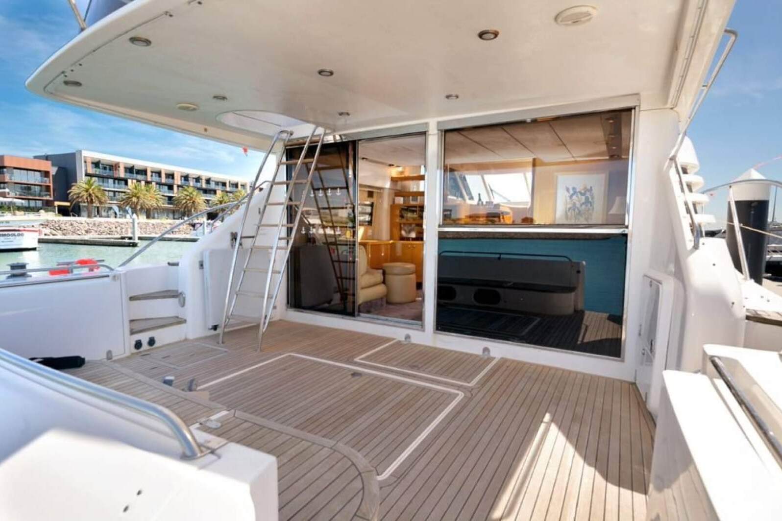 Fairline Squadron 65 0 17