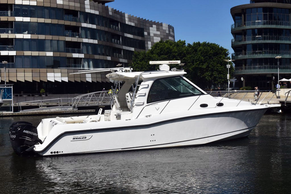 Boston Whaler 345 Conquest 0 00