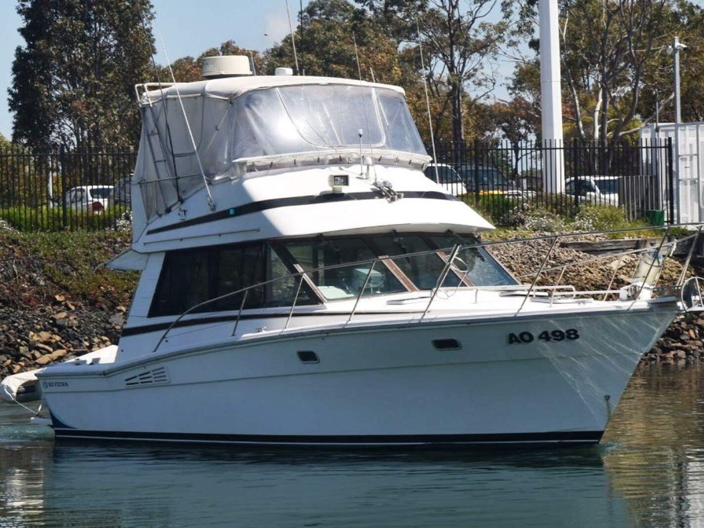 Riviera 35 Flybridge 0 01