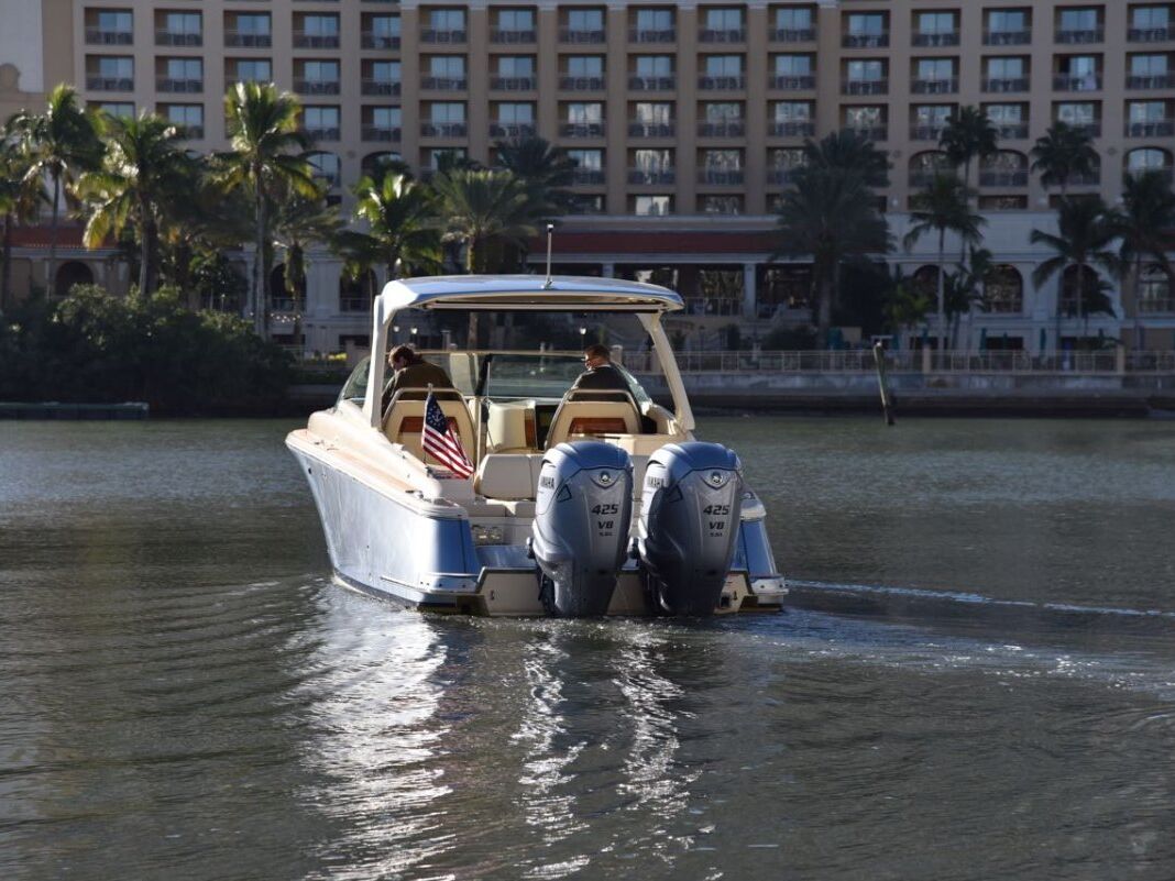 Chris Craft Launch 35 GT 2022 10