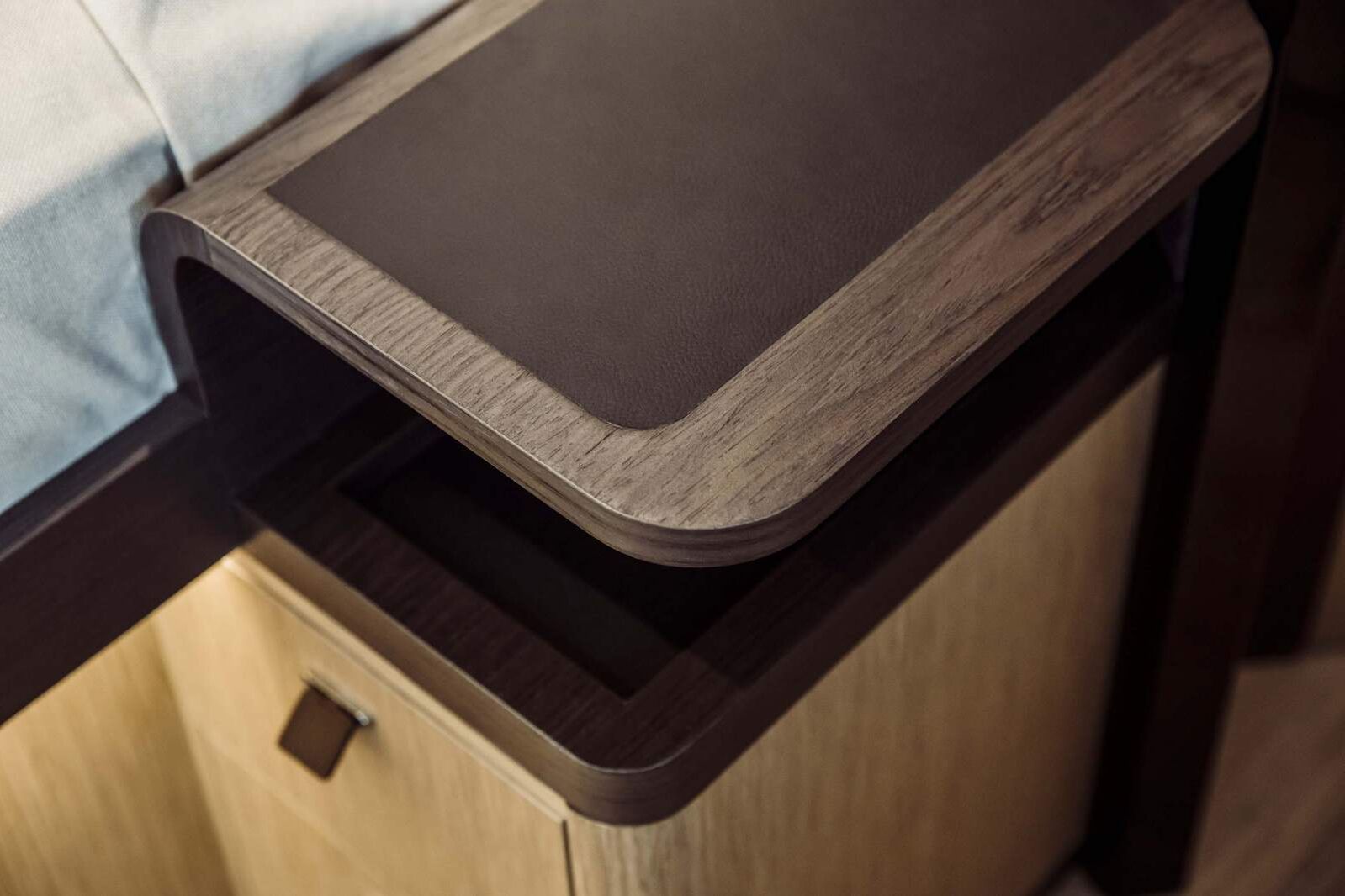 Absolute 52 Fly 0 23