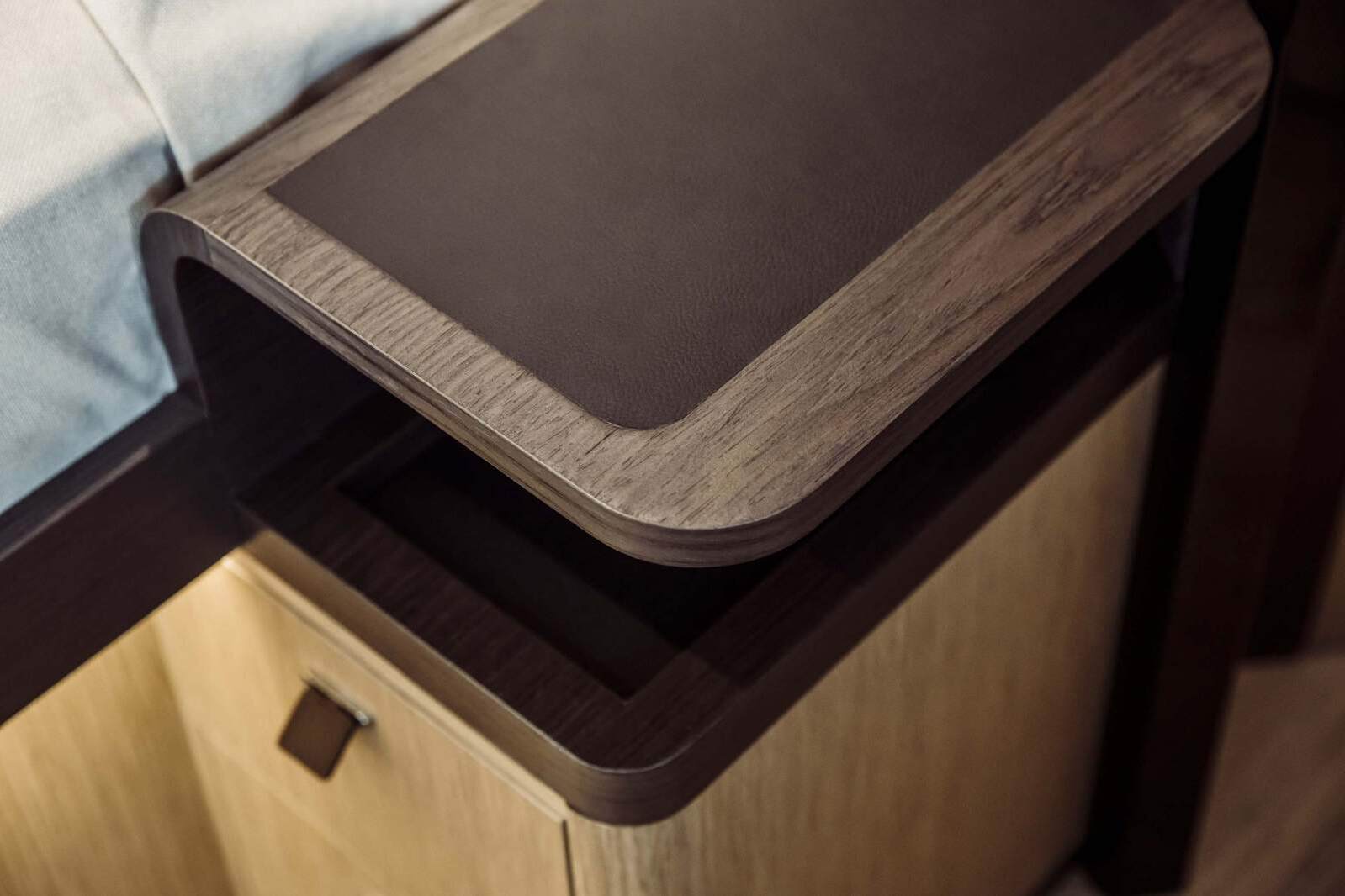 Absolute 52 Fly 0 23