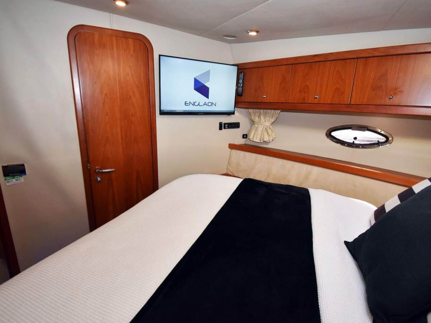 Sunseeker Portofino 47 0 06