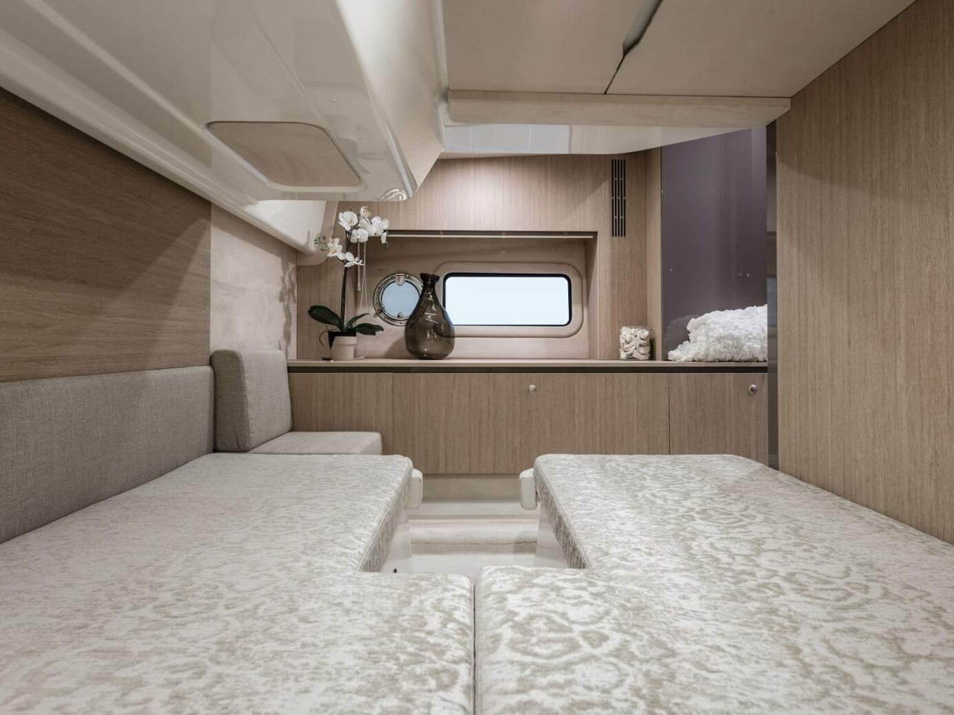 Cranchi Z35 Cruiser 0 18