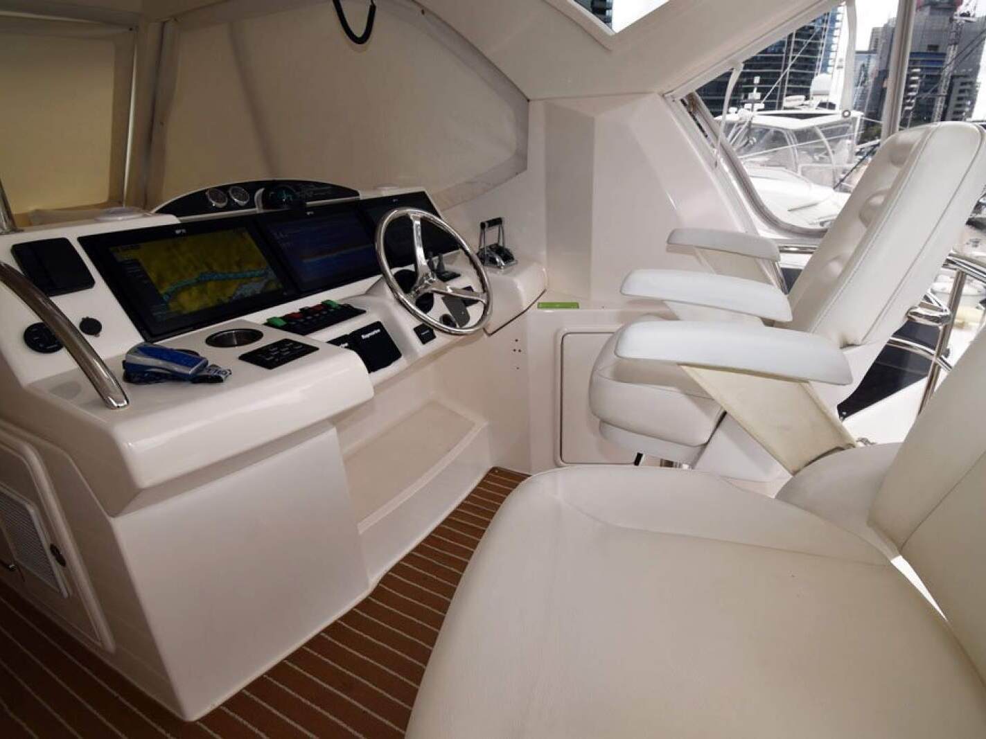 Riviera 47 Enclosed Flybridge 0 20