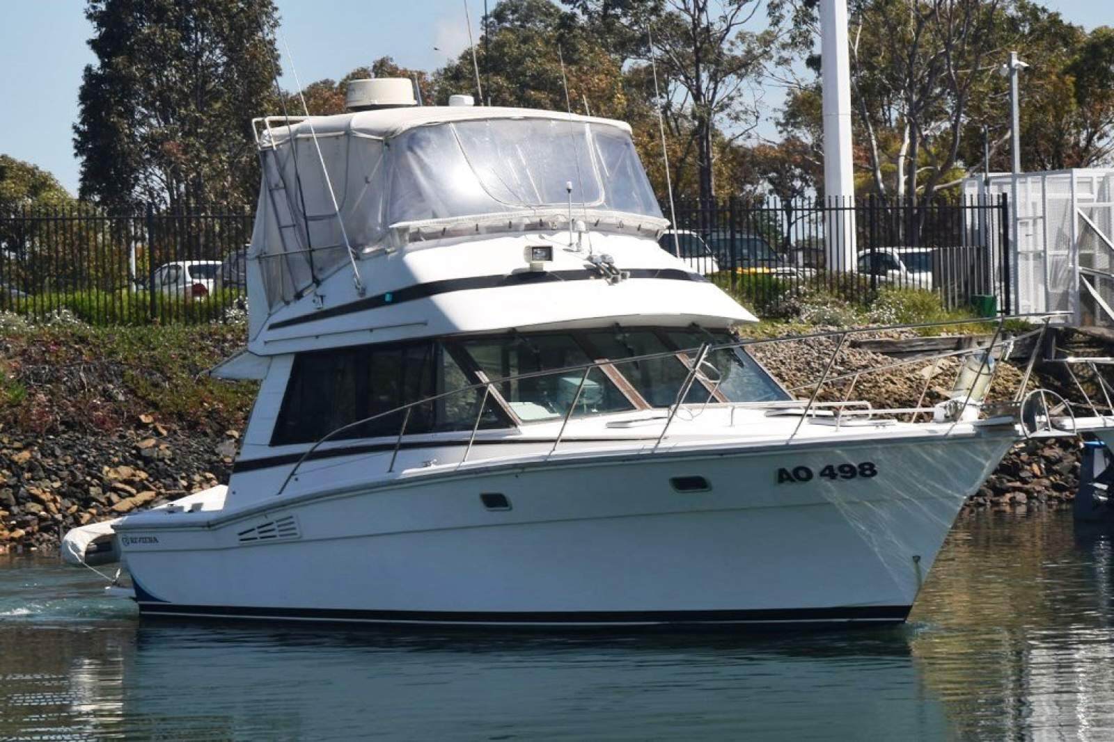 Riviera 35 Flybridge 0 01