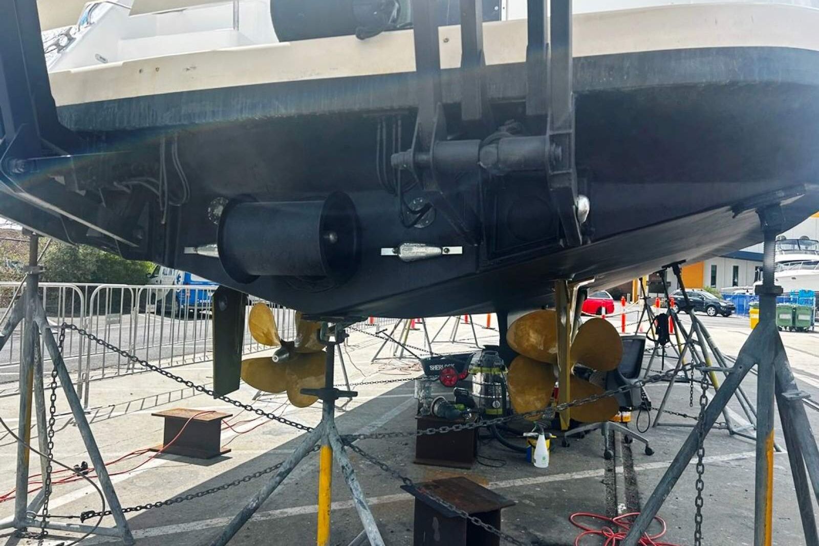 Kingfisher 56 Royale 2005 30