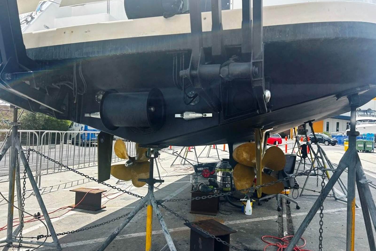 Kingfisher 56 Royale 2005 30