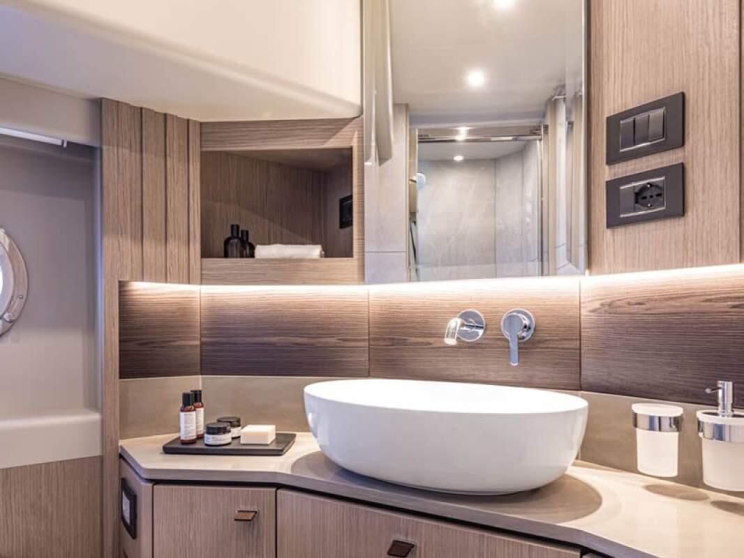 Absolute Navetta 53 0 14