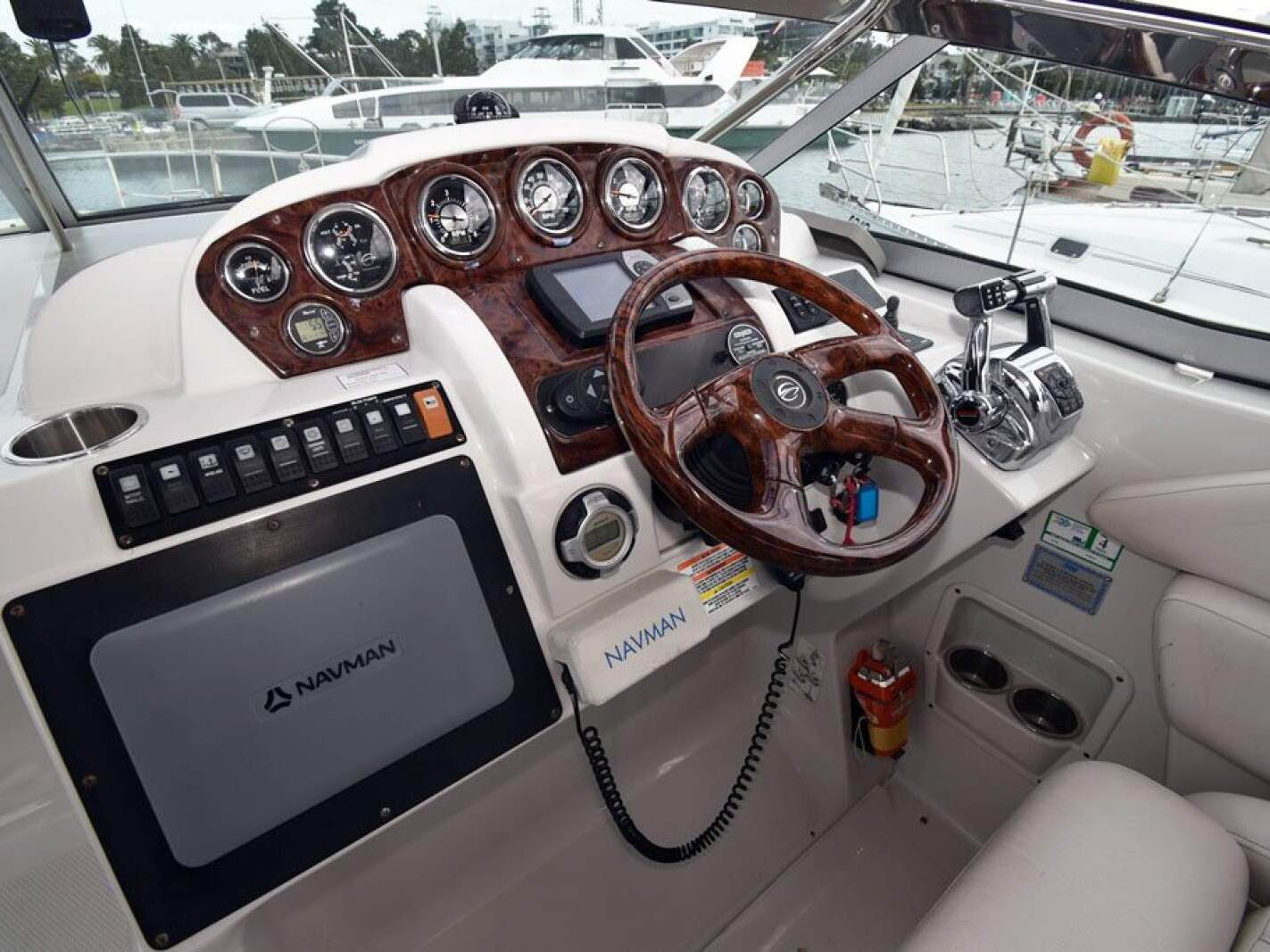 Crownline 340 CR 2007 09