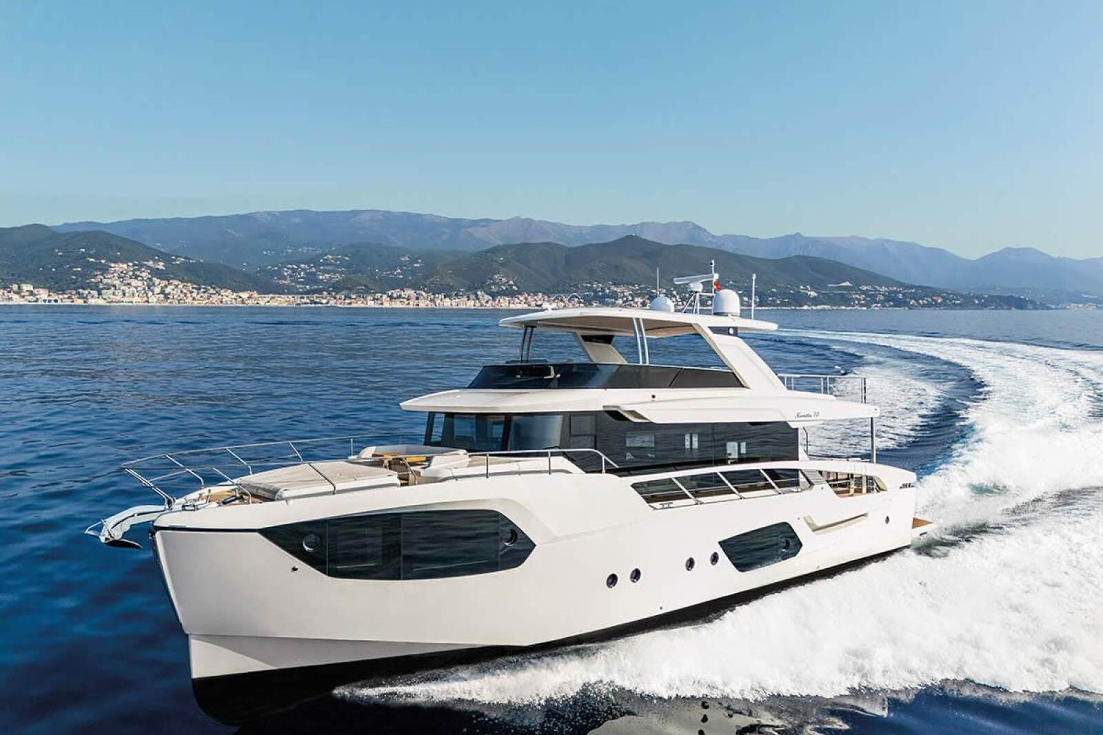 Absolute Navetta 70 2026 02