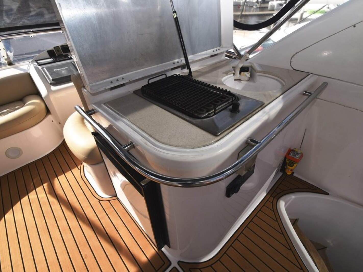 Majesty Yachts 50 0 21