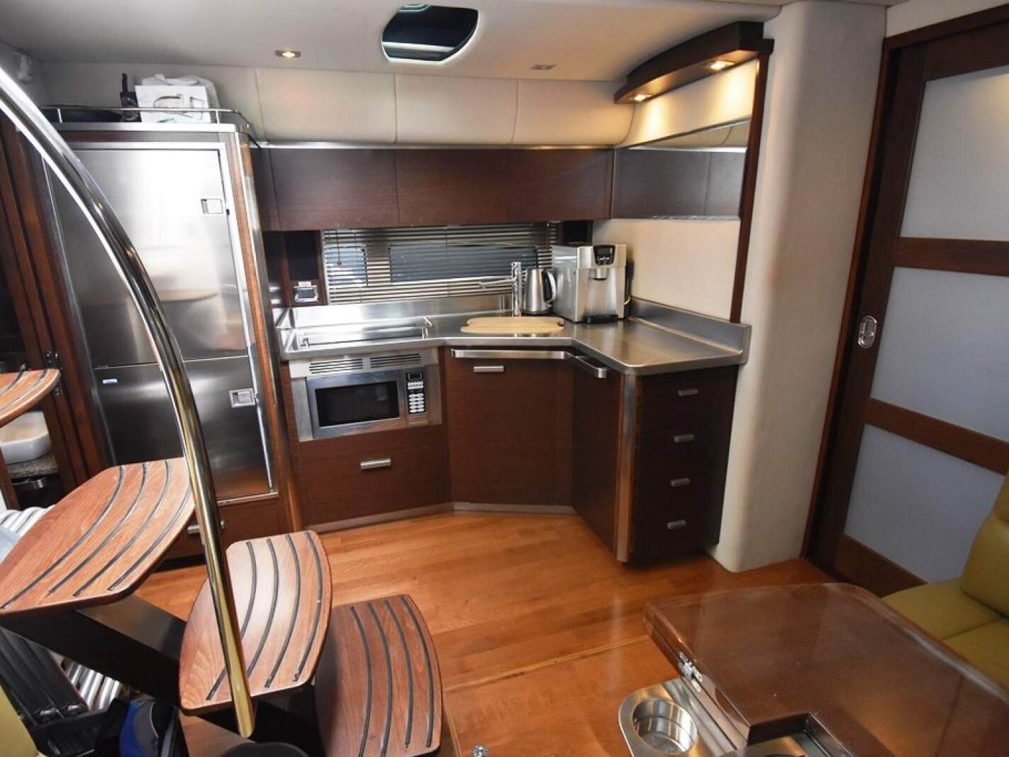 Chaparral 420 Premiere Sports Yacht 0 04