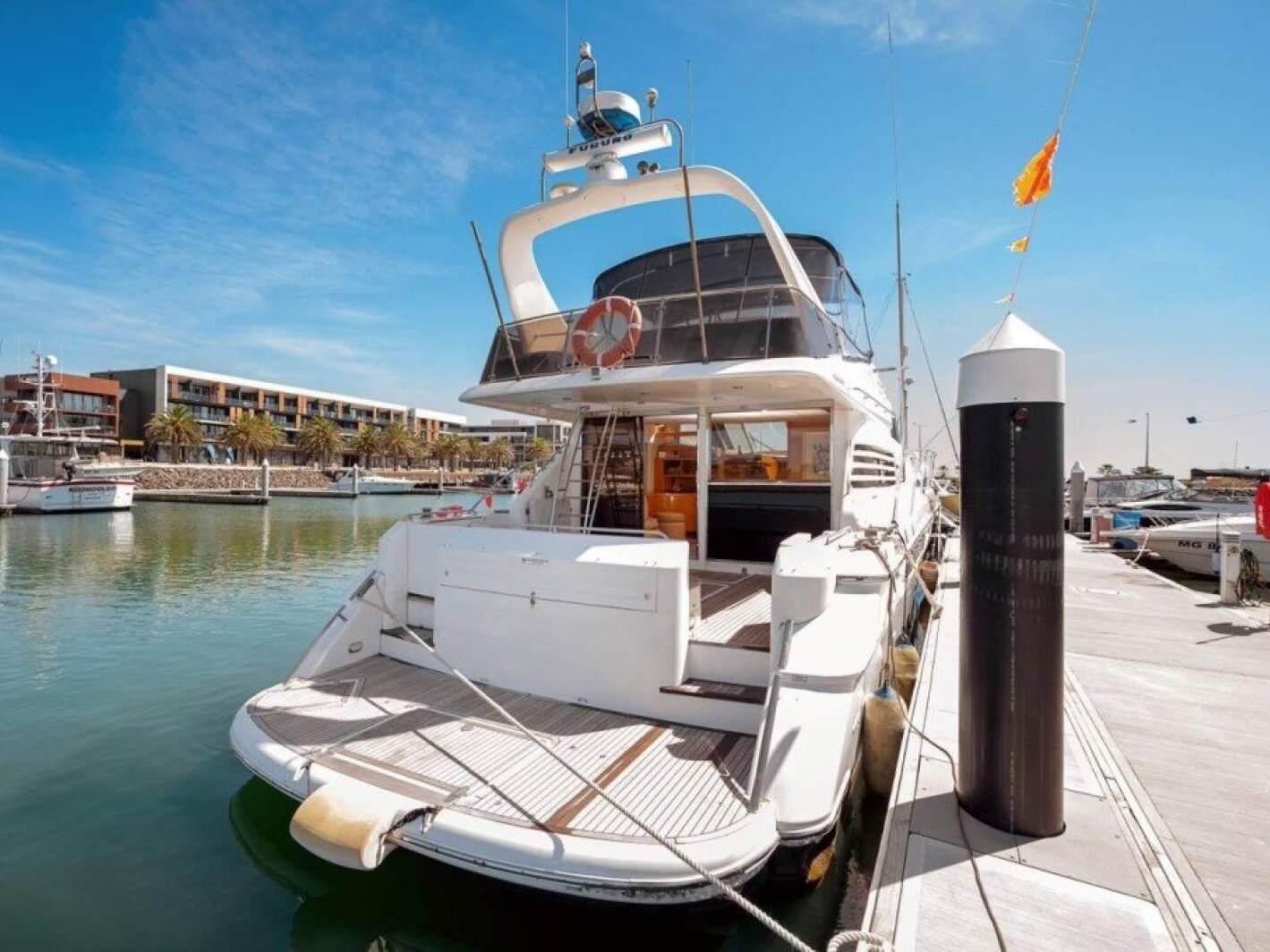 Fairline Squadron 65 0 19