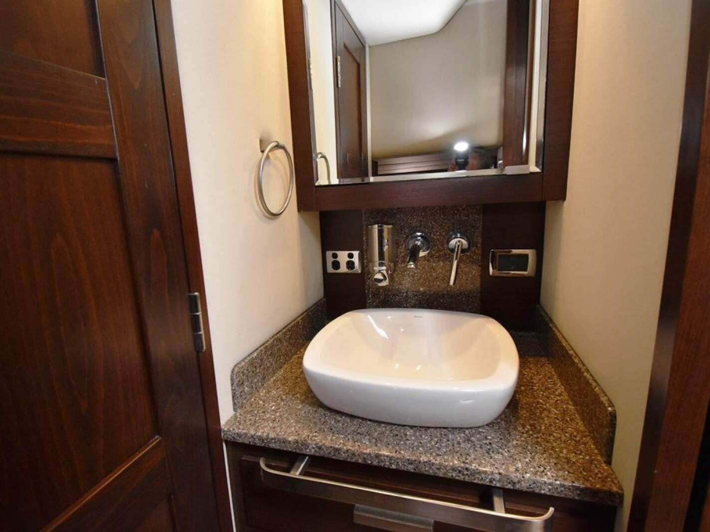 Chaparral 420 Premiere Sports Yacht 0 14