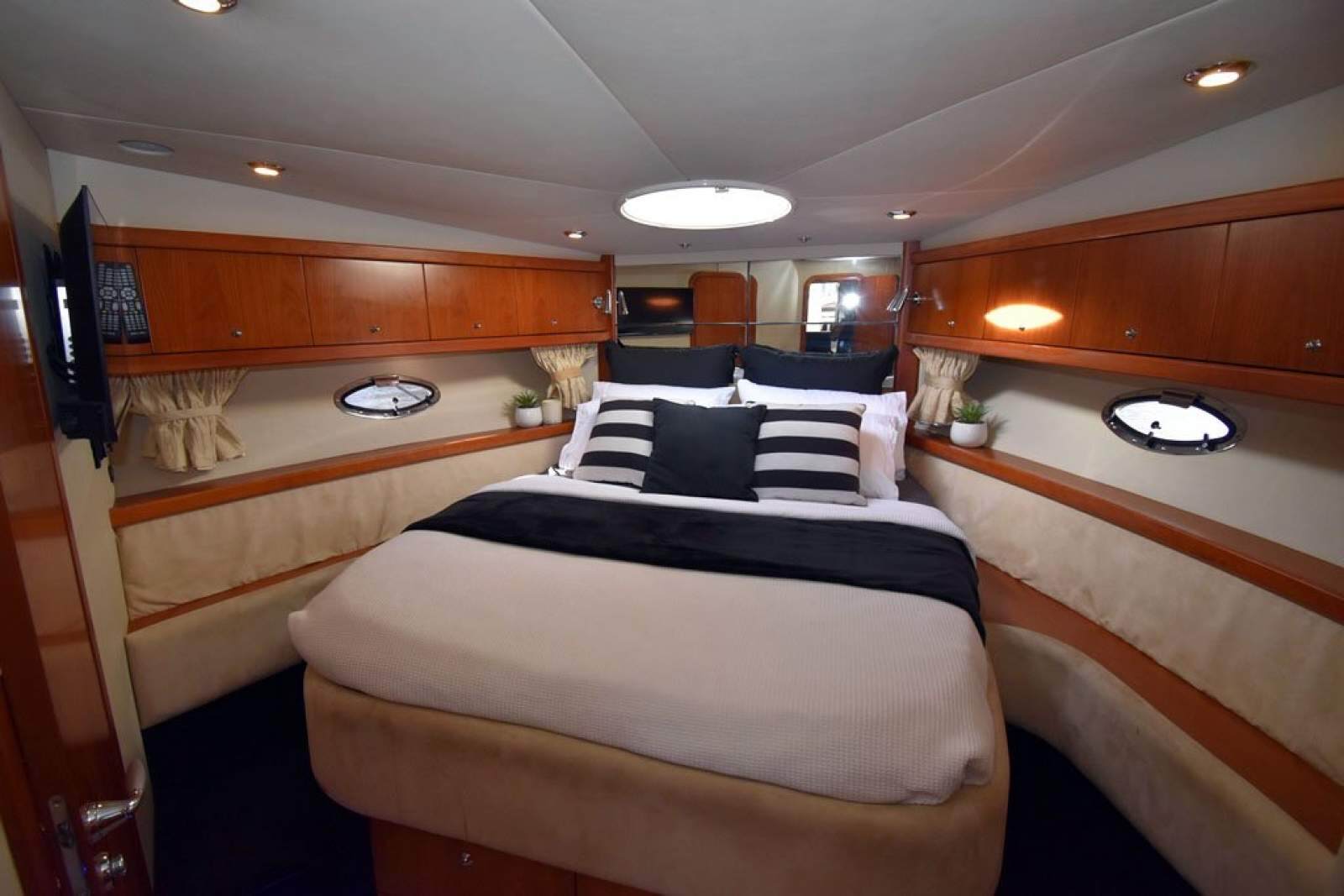 Sunseeker Portofino 47 0 05