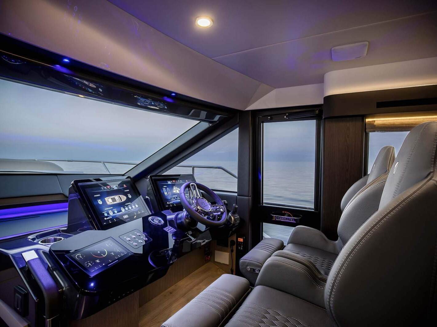 Absolute 52 Fly 0 24