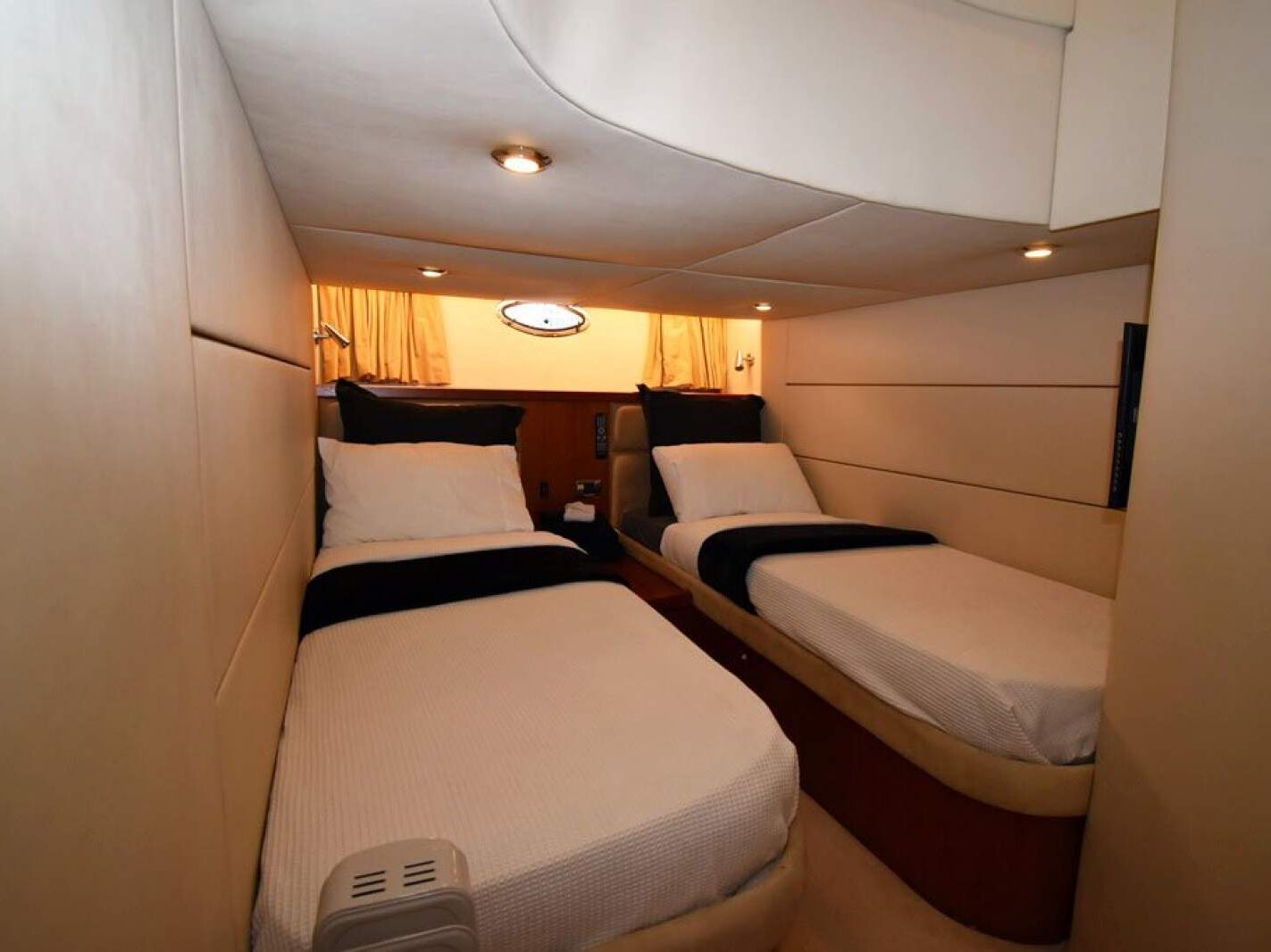 Sunseeker Portofino 47 0 08