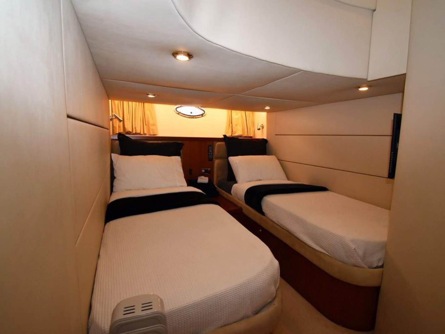 Sunseeker Portofino 47 0 08