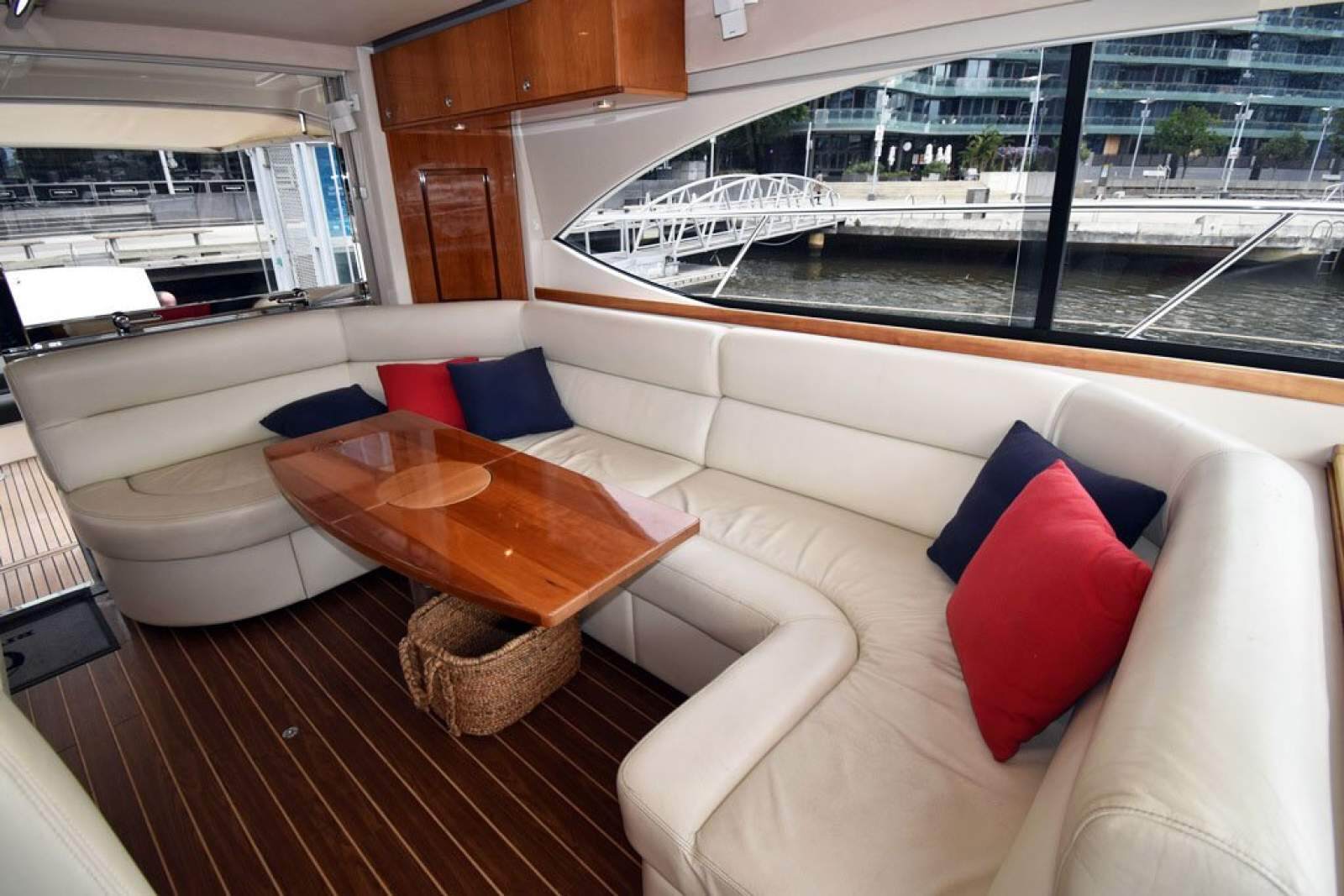 Riviera 5000 Sport Yacht 0 06