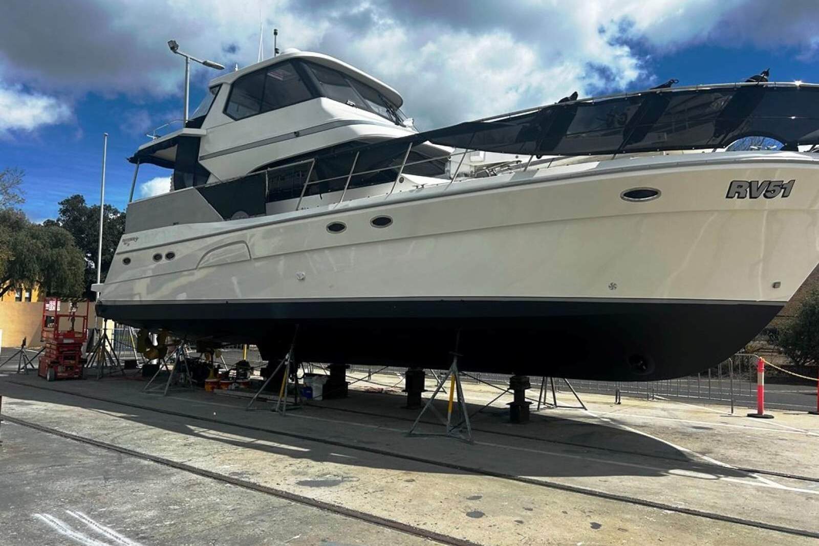 Kingfisher 56 Royale 2005 28