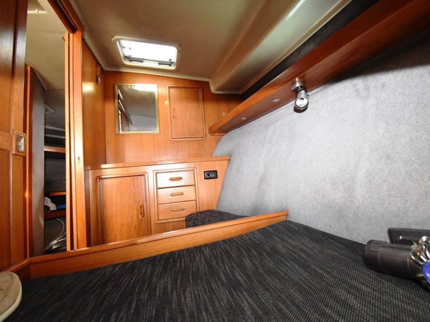 Riviera 35 Flybridge 1988 23