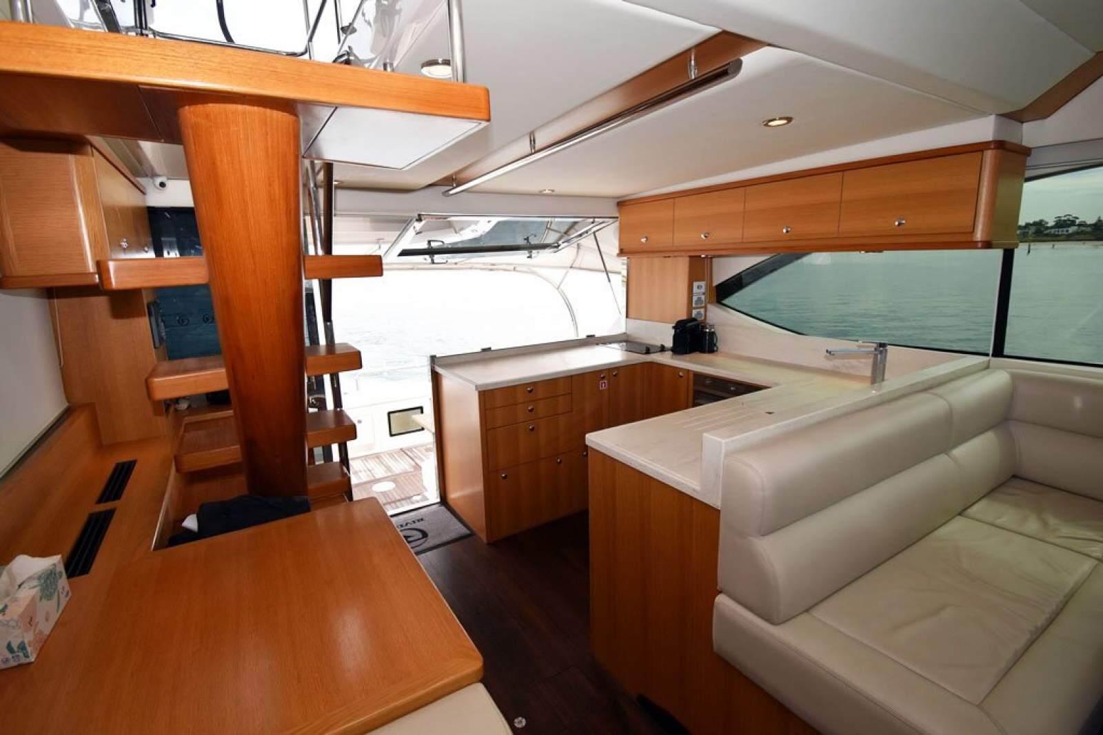 Riviera 50 Enclosed Flybridge 0 10