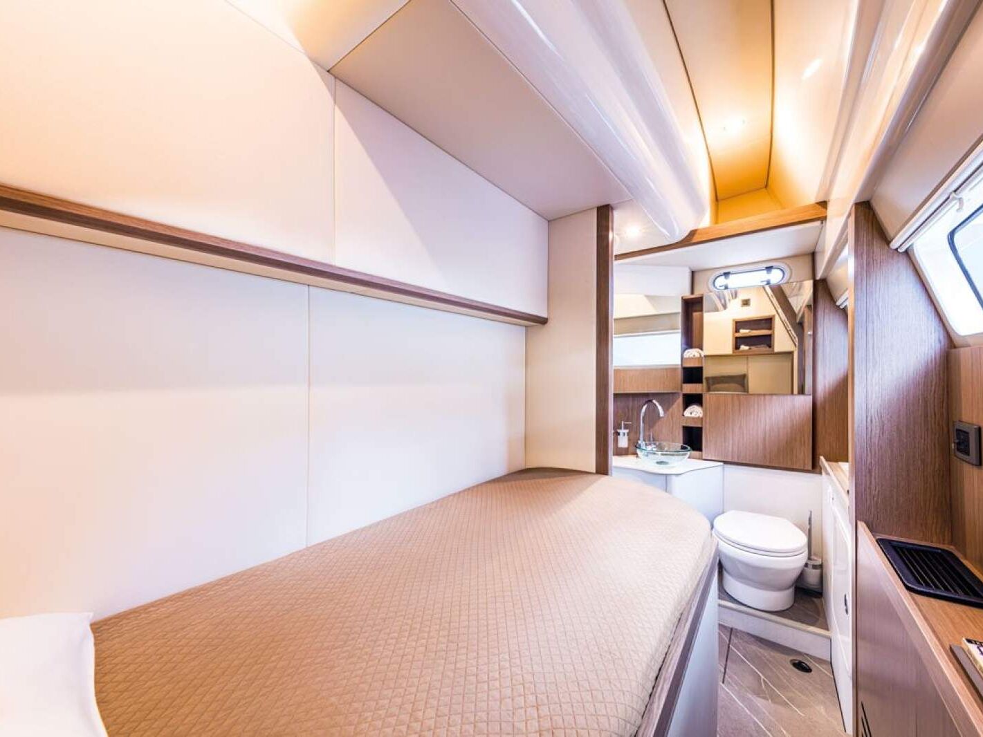 Absolute Navetta 52 0 25