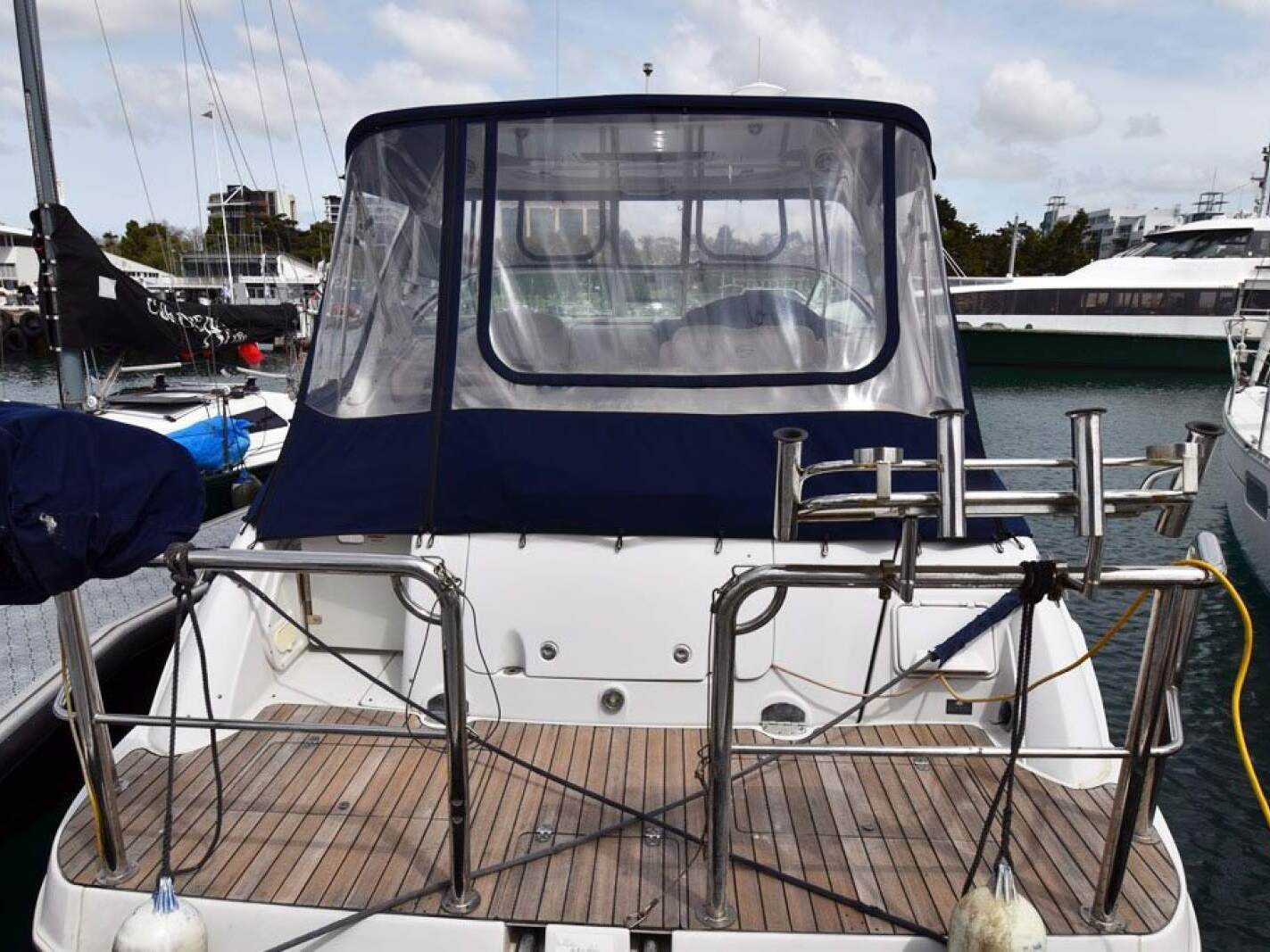 Crownline 340 CR 2007 16