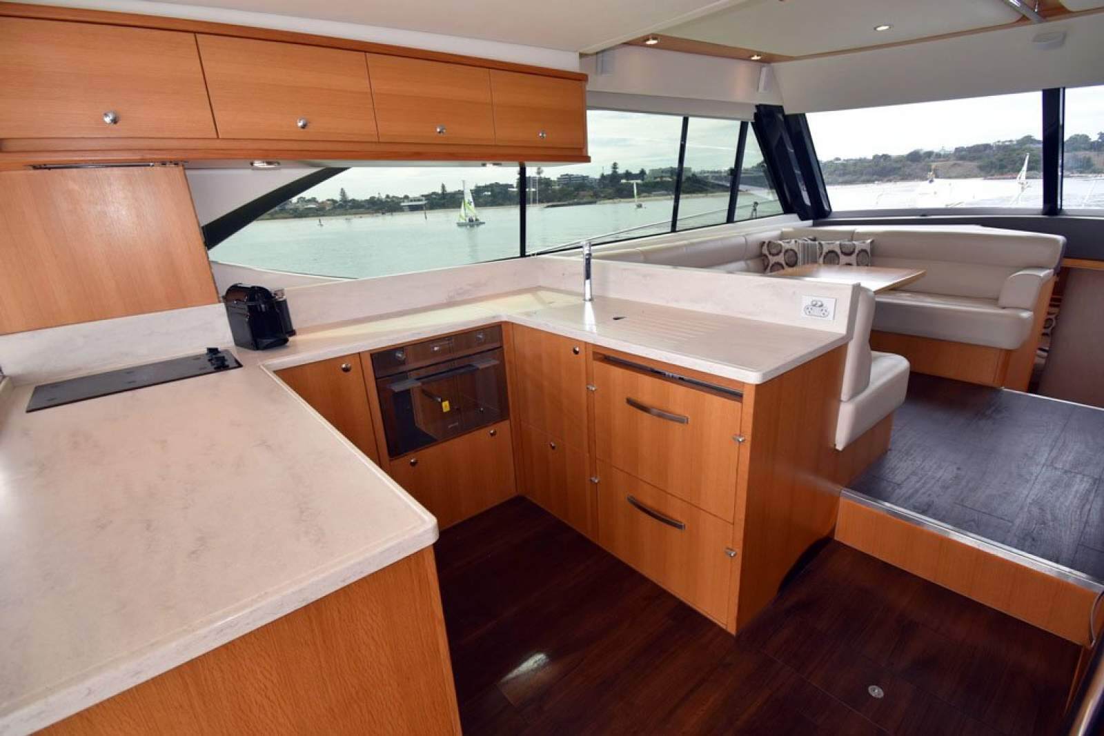 Riviera 50 Enclosed Flybridge 0 08