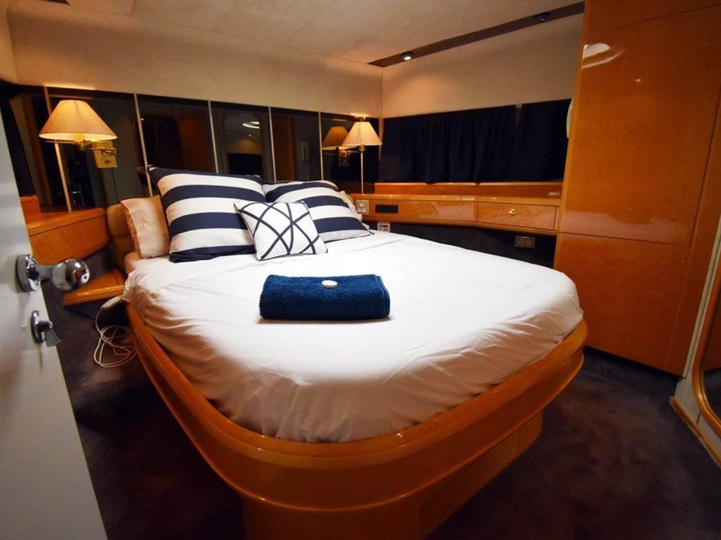 Fairline Squadron 65 0 10