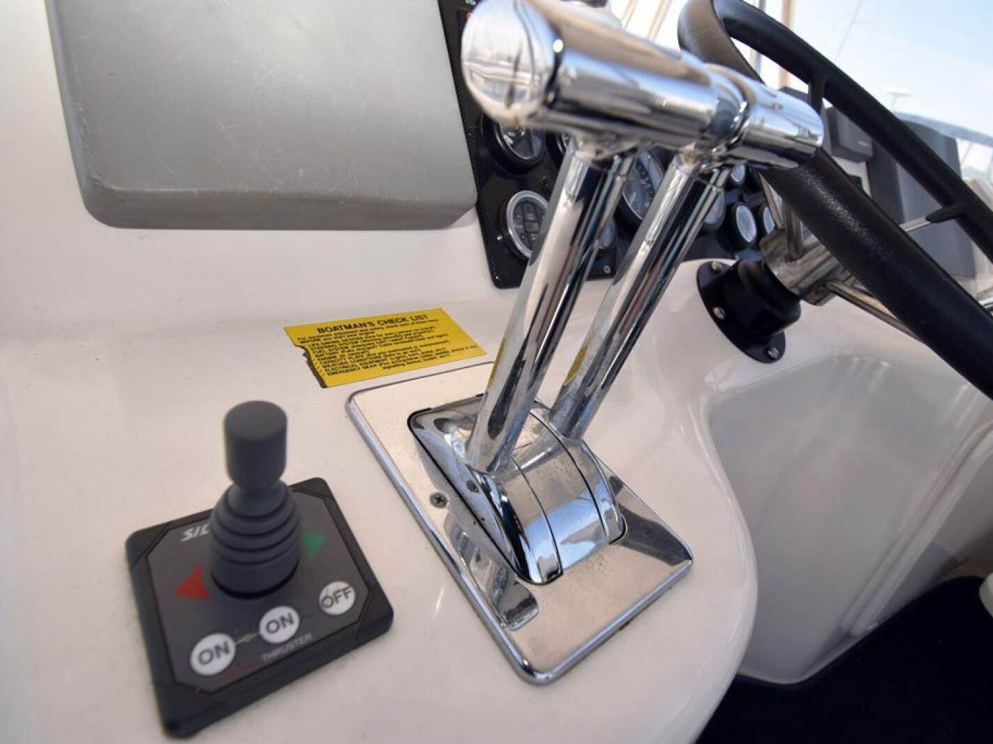 Riviera 36 Platinum Flybridge 0 12