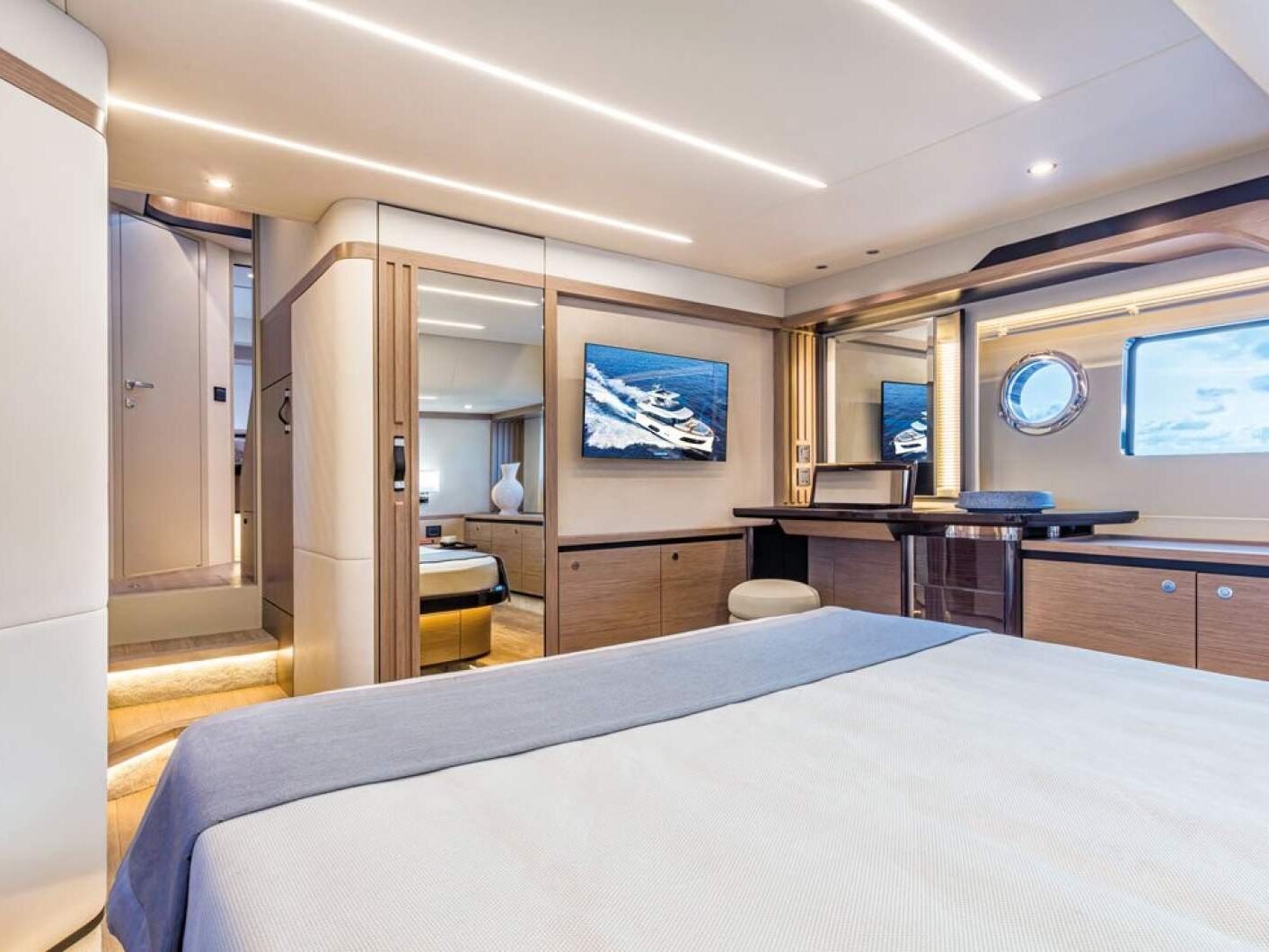 Absolute Navetta 52 0 21