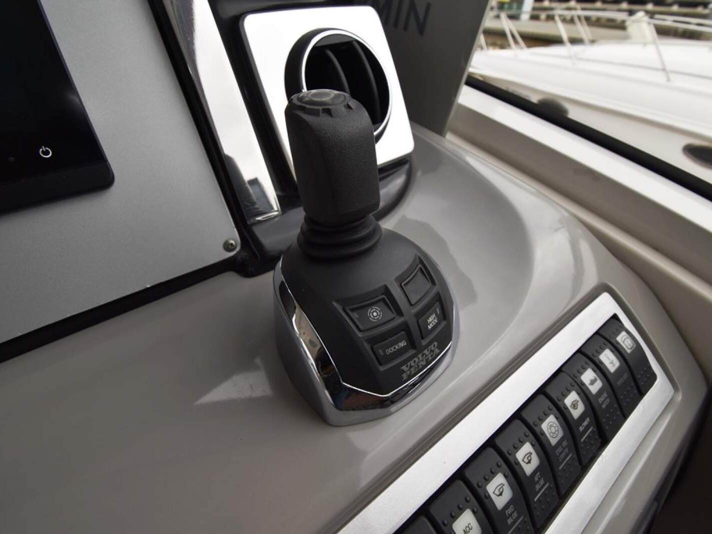 Chaparral 420 Premiere Sports Yacht 0 22