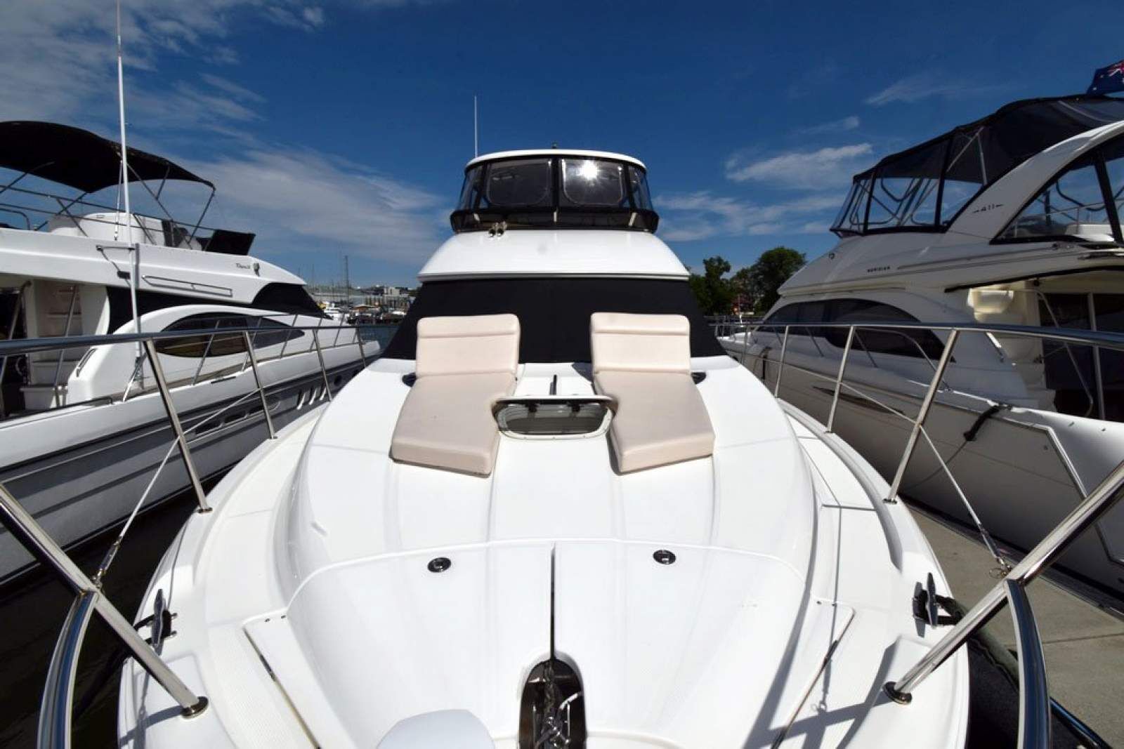 Meridian 441 Flybridge 0 25