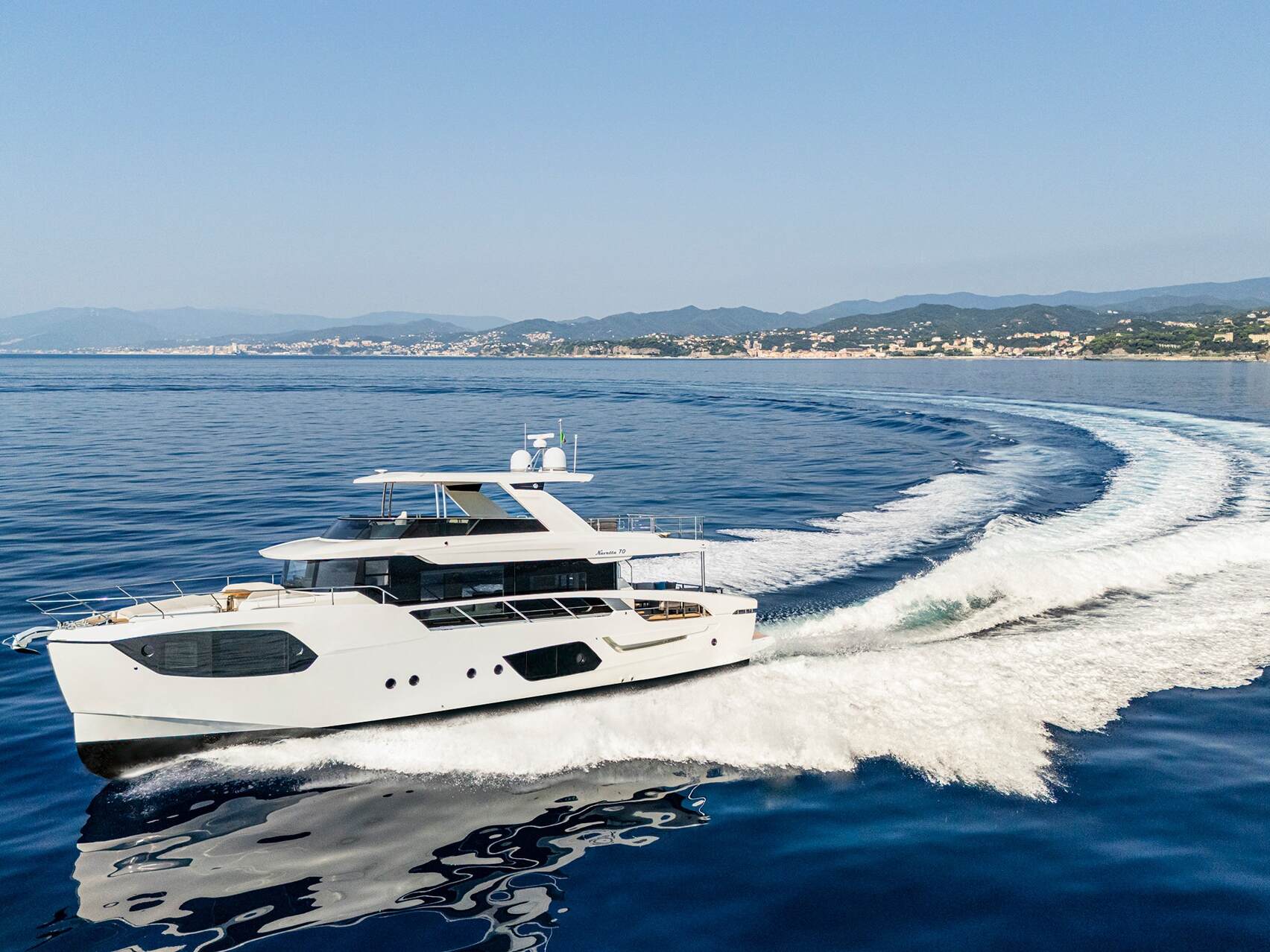 Absolute Navetta 70 2026 05