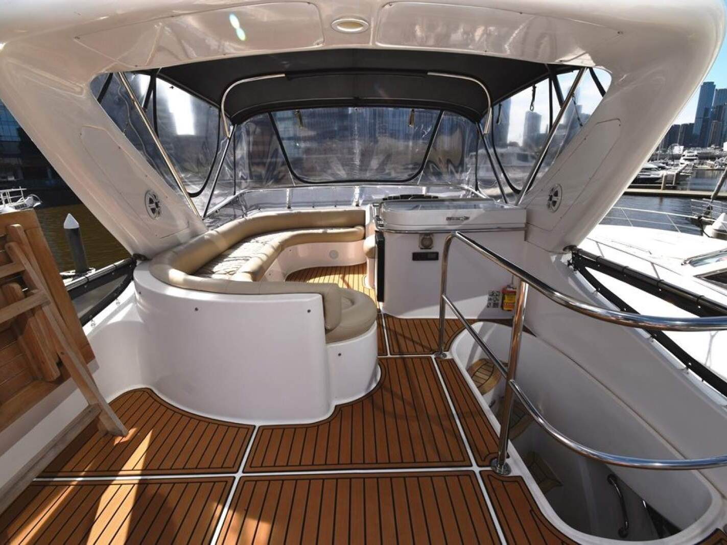 Majesty Yachts 50 0 17