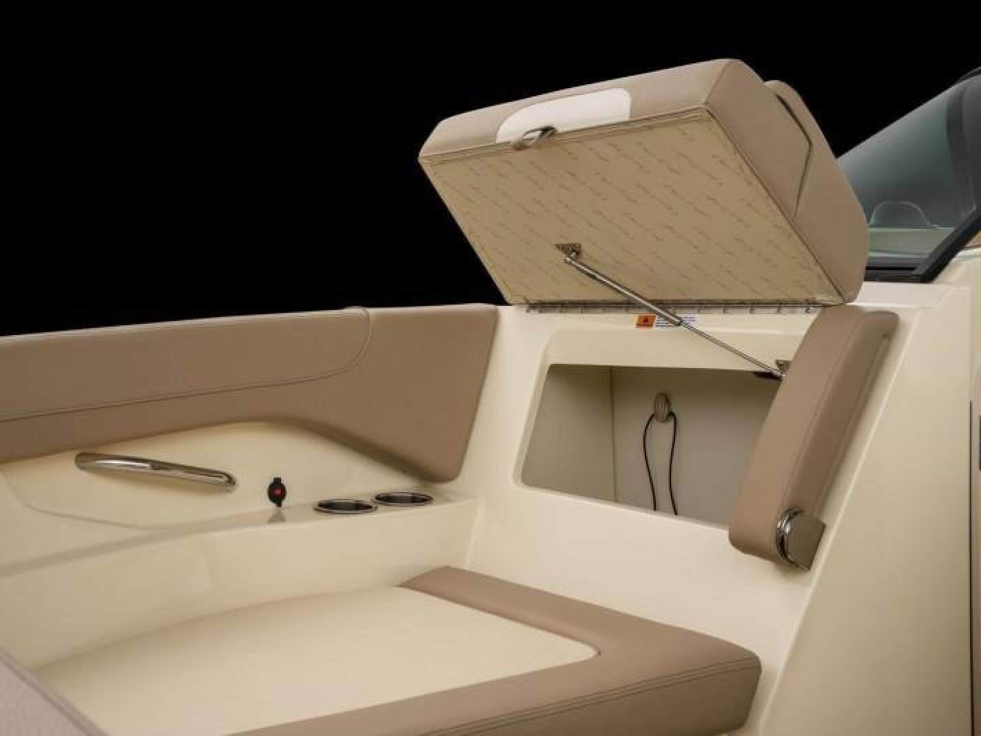 Chris Craft Calypso 28 0 05