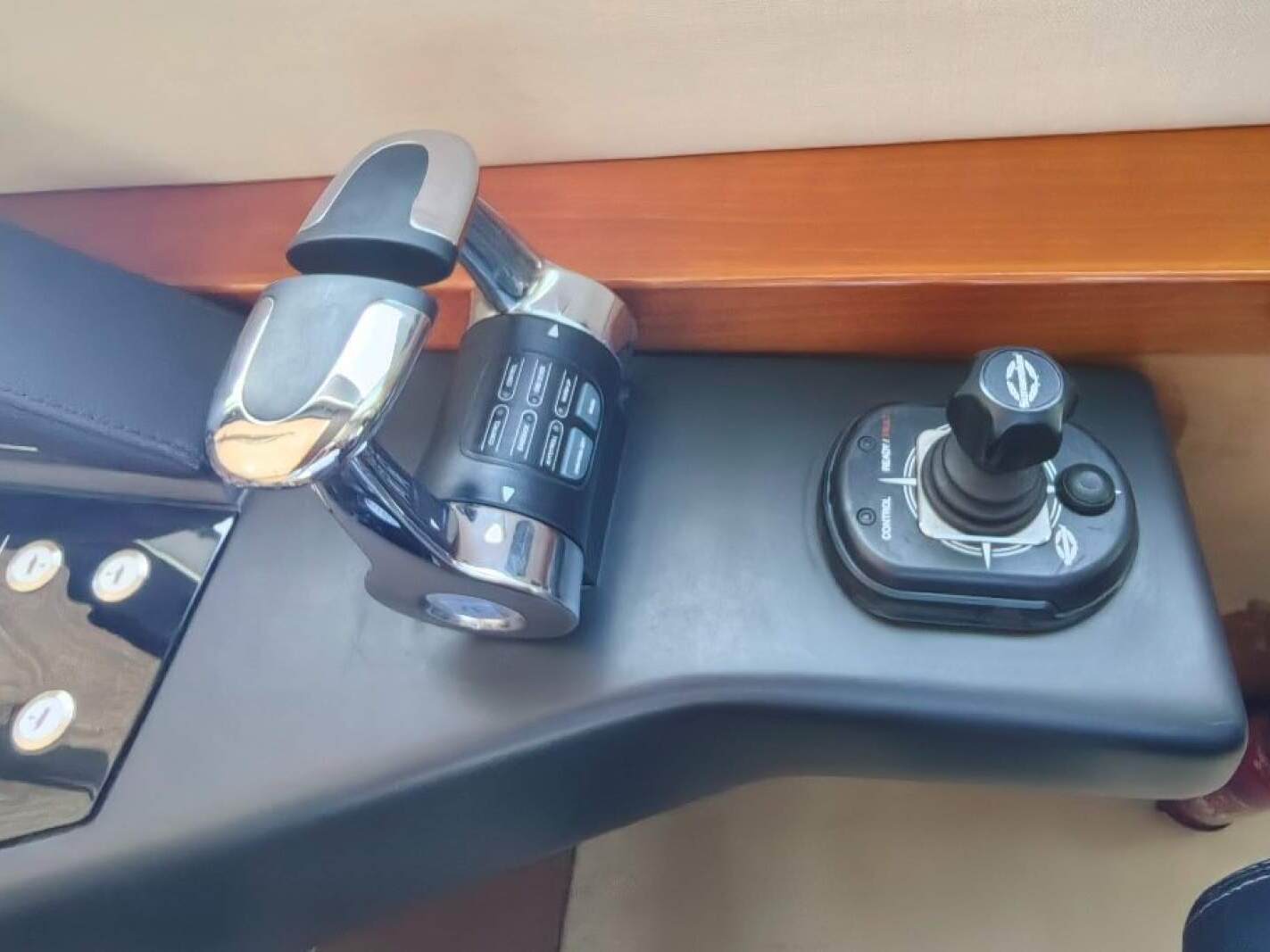 Sunseeker Manhattan 75 0 21