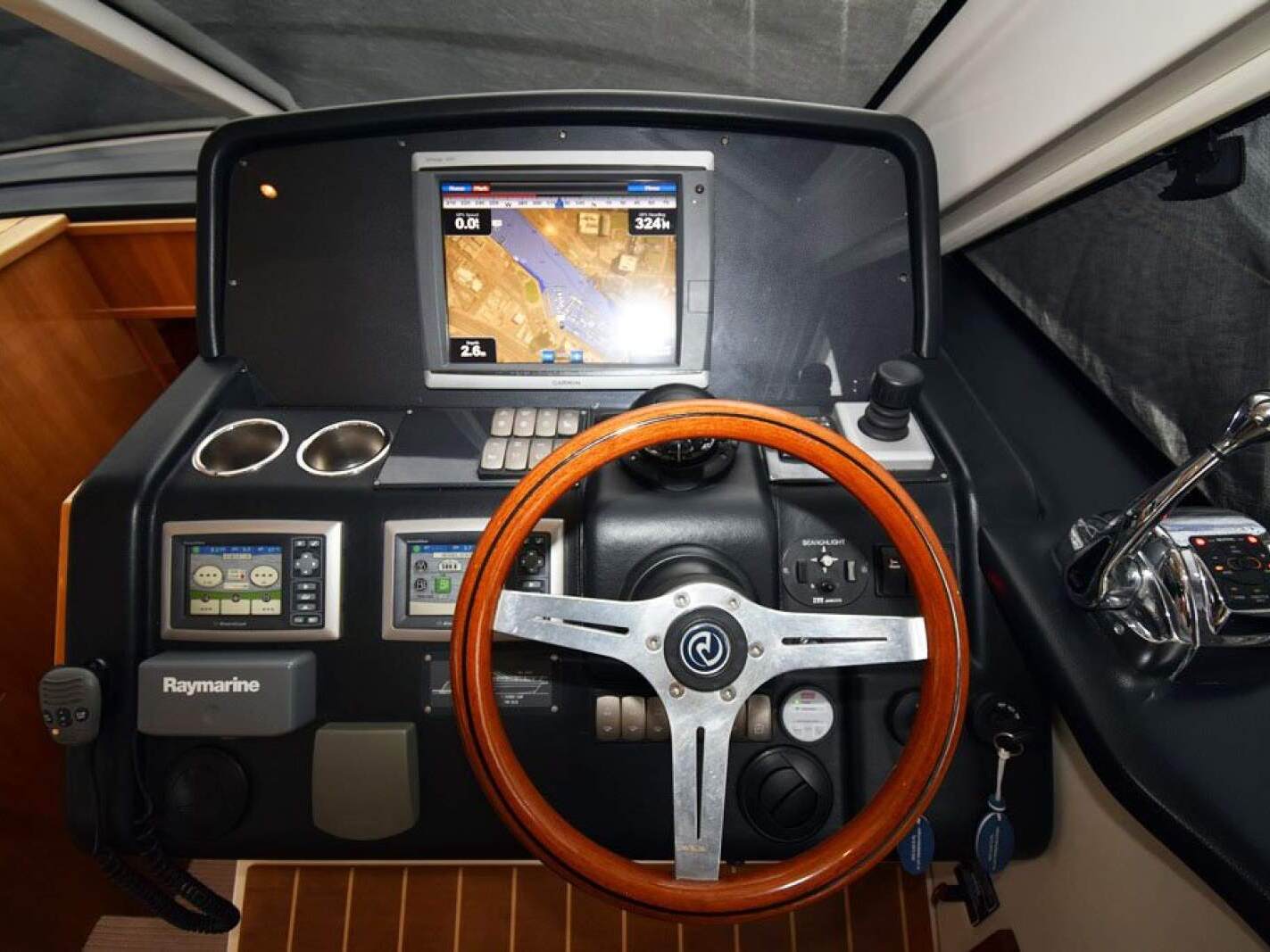 Riviera 5000 Sport Yacht 0 18