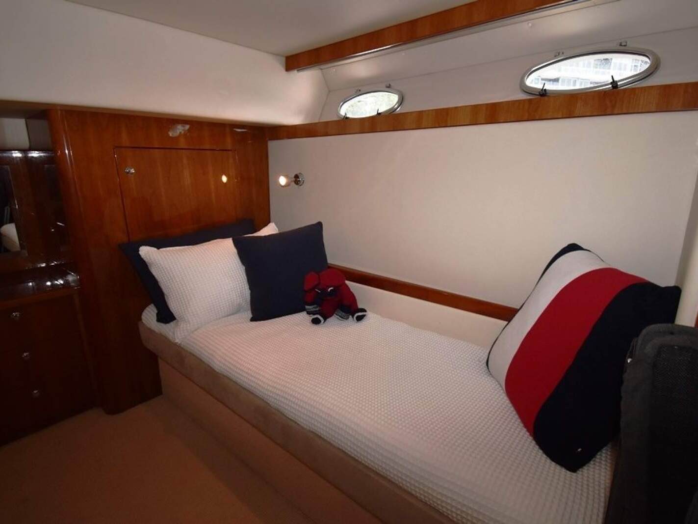 Riviera 5000 Sport Yacht 0 15