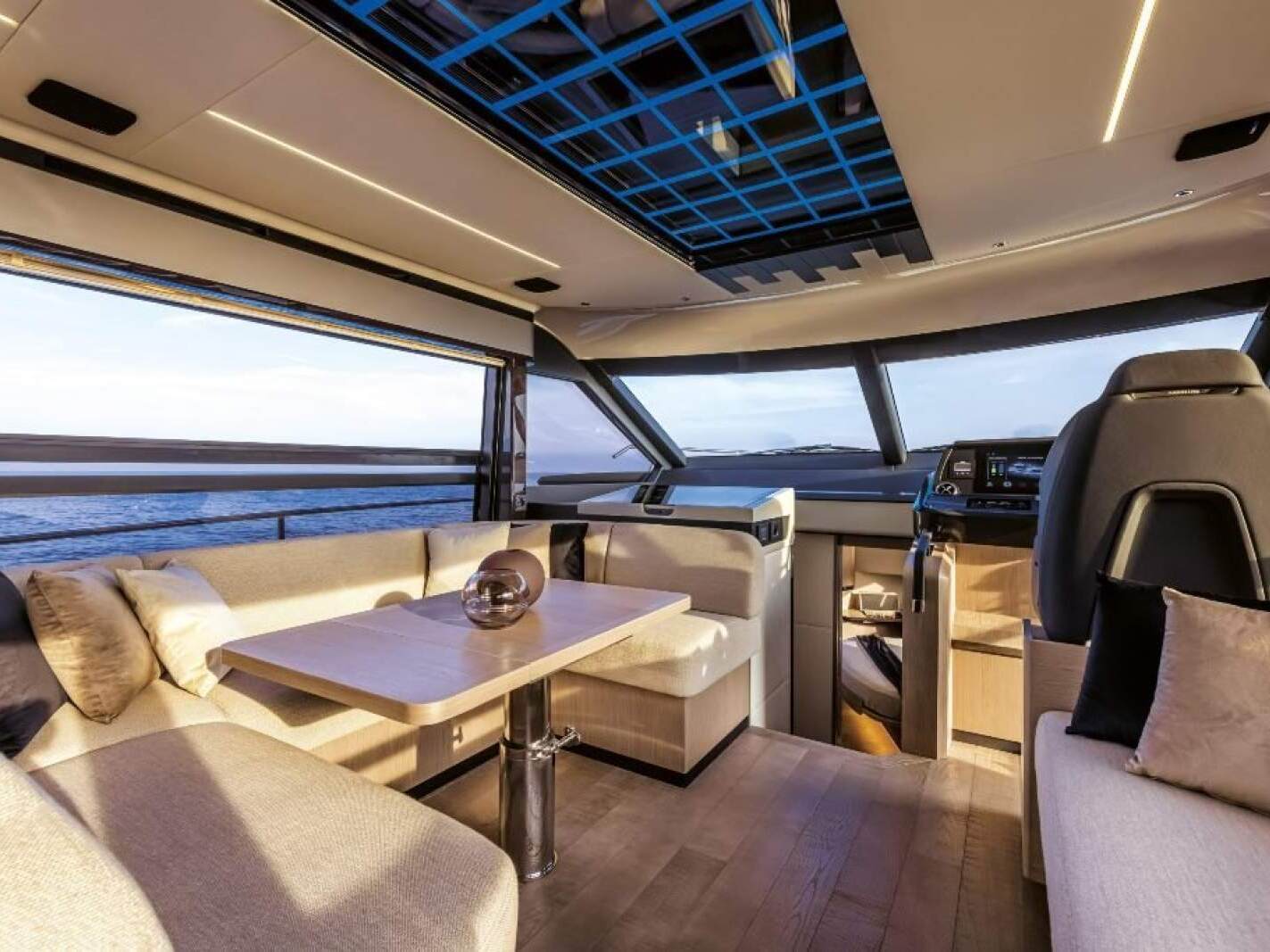 Absolute 48 Coupe 0 02