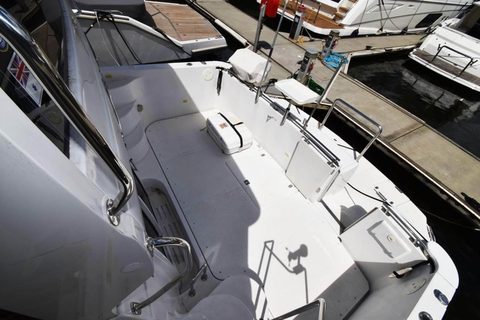 Carver 564 Motor Yacht 2003 23