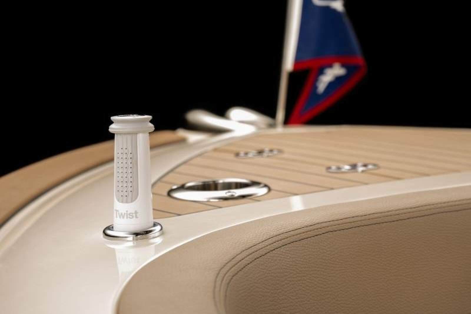 Chris Craft Catalina 28 0 07