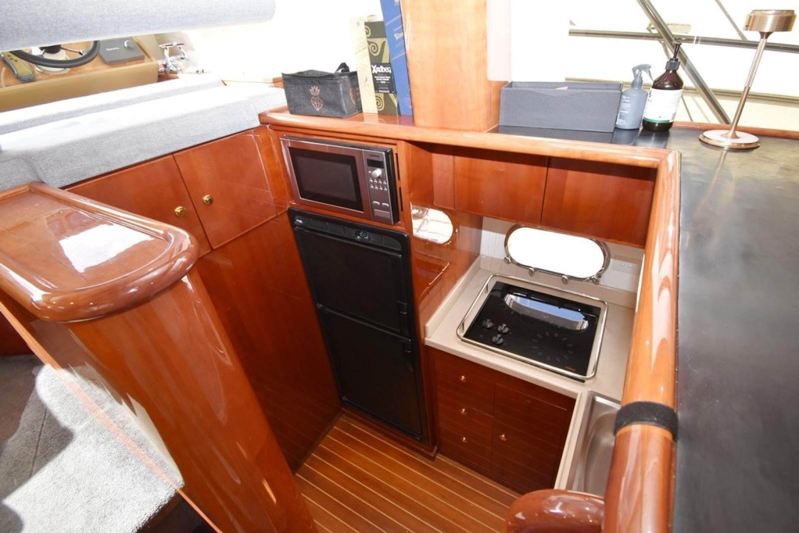 Majesty Yachts 50 0 06