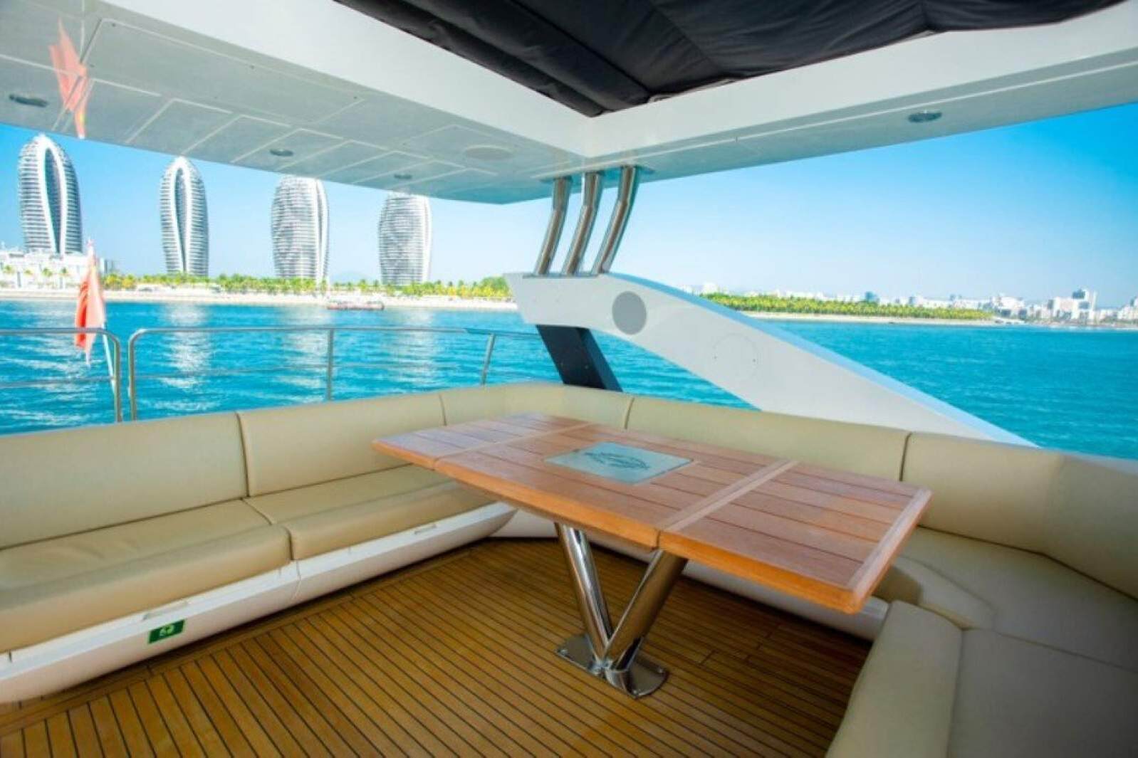 Sunseeker Manhattan 75 0 14